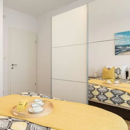 Relax & Recharge Sea View Apartman